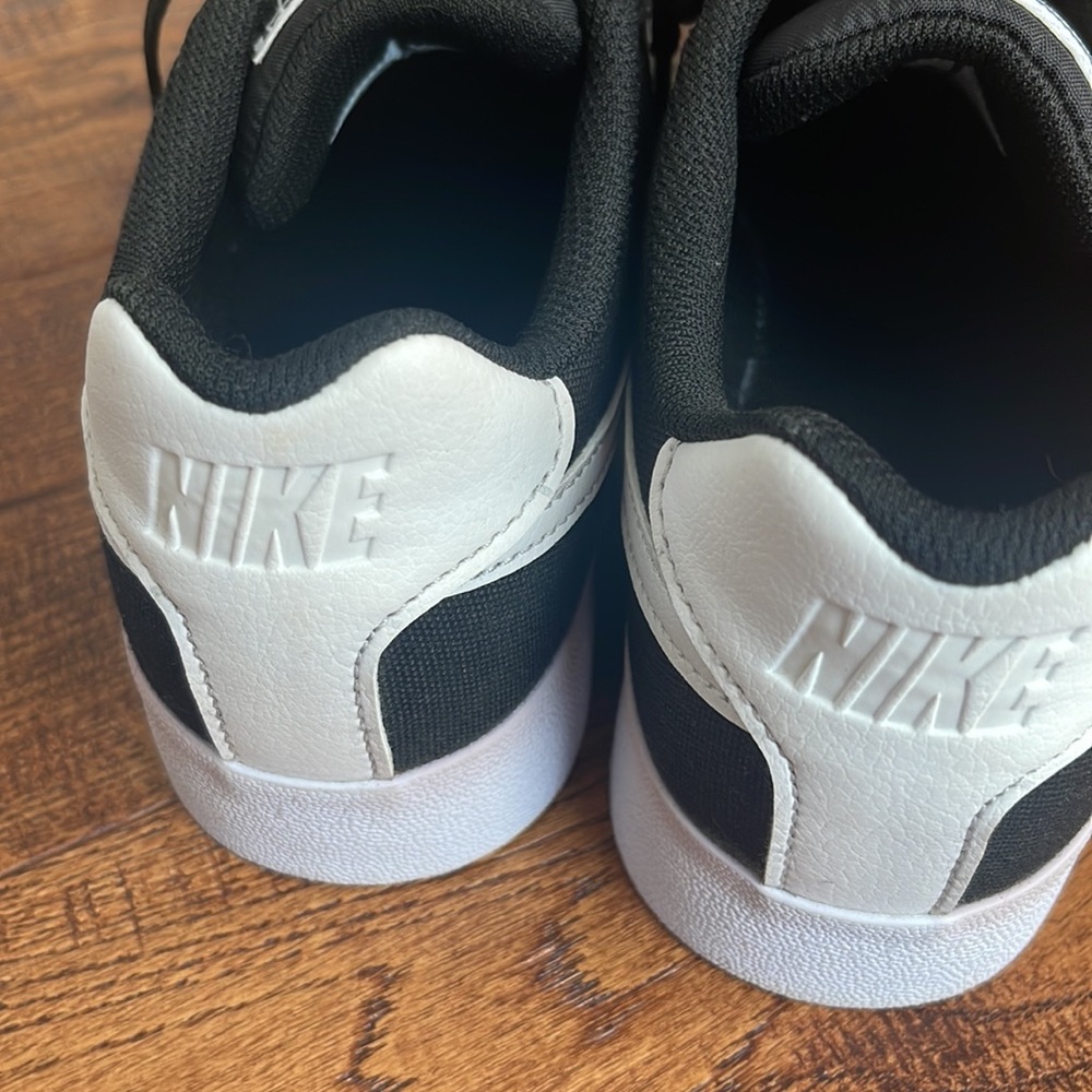 Nike Shoes - Picture 3 of 5